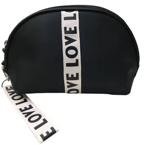 کیف لوازم آرایش زنانه مدل love کد 201