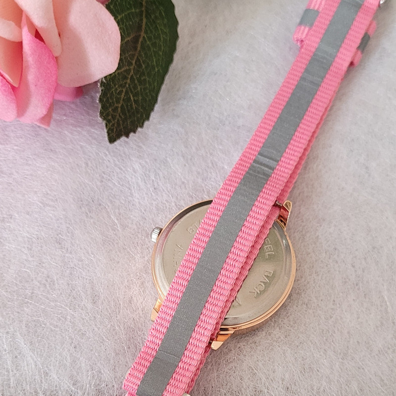 ساعت مچی عقربه ای دخترانه مدل آیکول کد 02