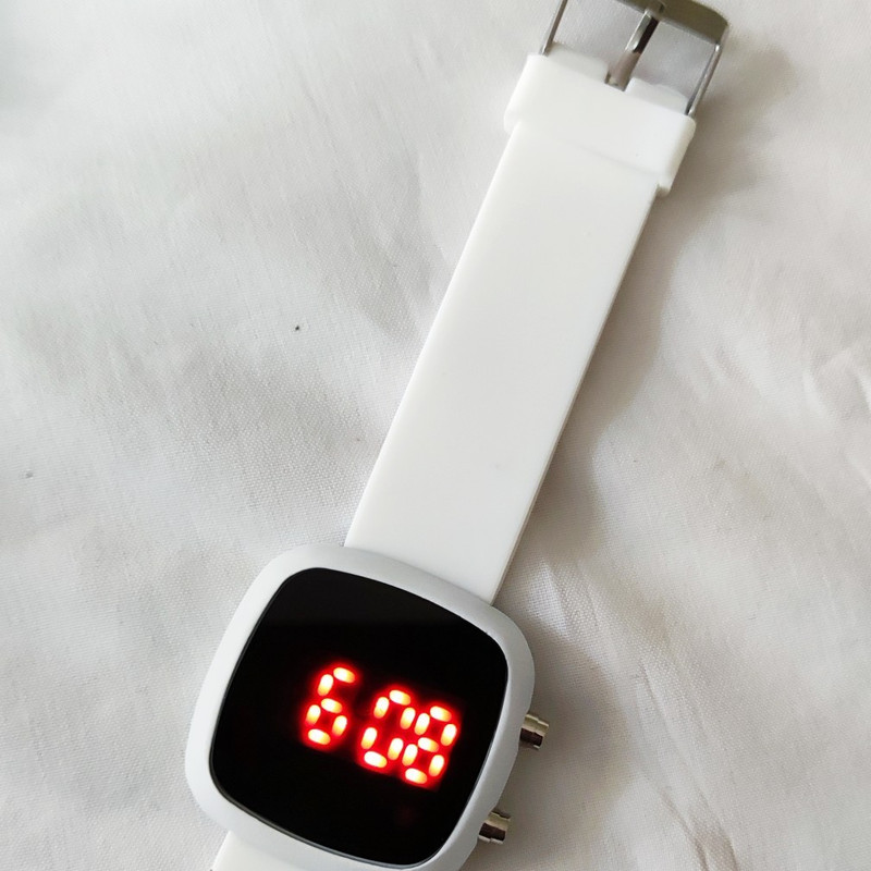 ساعت مچی دیجیتال بچگانه والار مدل W1