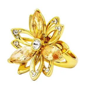 انگشتر زنانه مدل نگین دار کد AKH-111