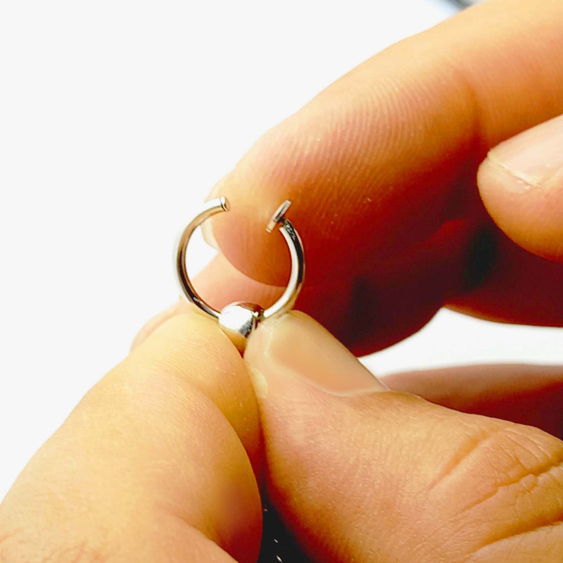 پیرسینگ گوش مدل مکعب عشق زنجیری کد 794PRMZ