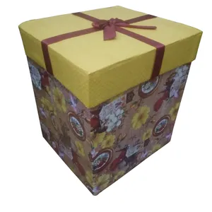 جعبه هدیه مدل مربع کد M04