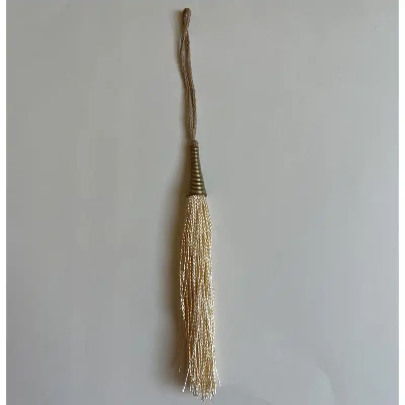 آویز تزیینی مدل منگوله کد s100 بسته 4 عددی