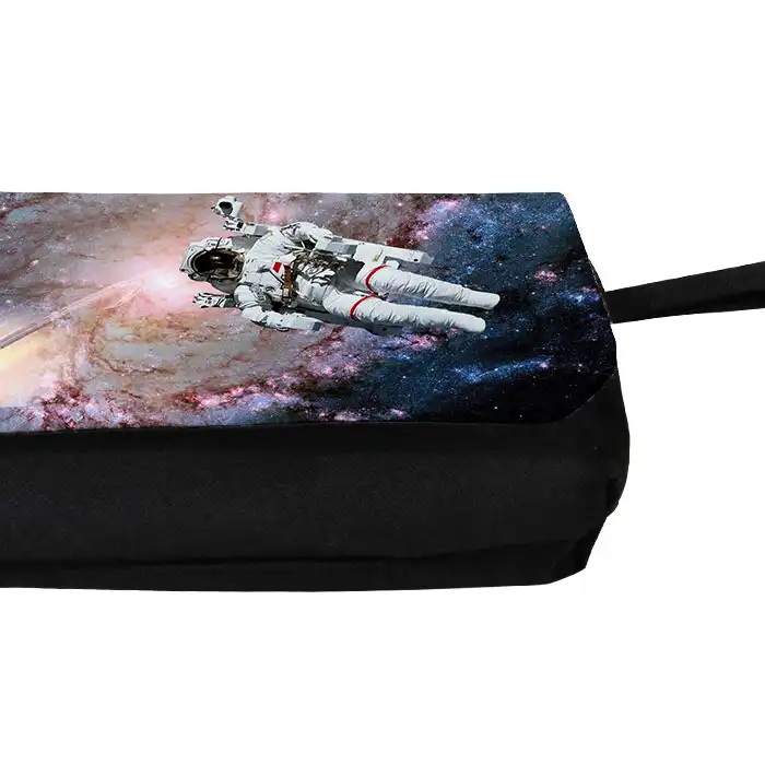 جامدادی مدل دوزیپ طرح فضانورد و کهکشان و سیاره کیوان کد NI1007