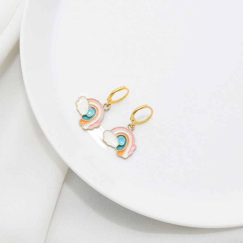 گوشواره دخترانه دلنار گالری مدل آسمان گوشواره دخترانه دلنار گالری مدل آسمان