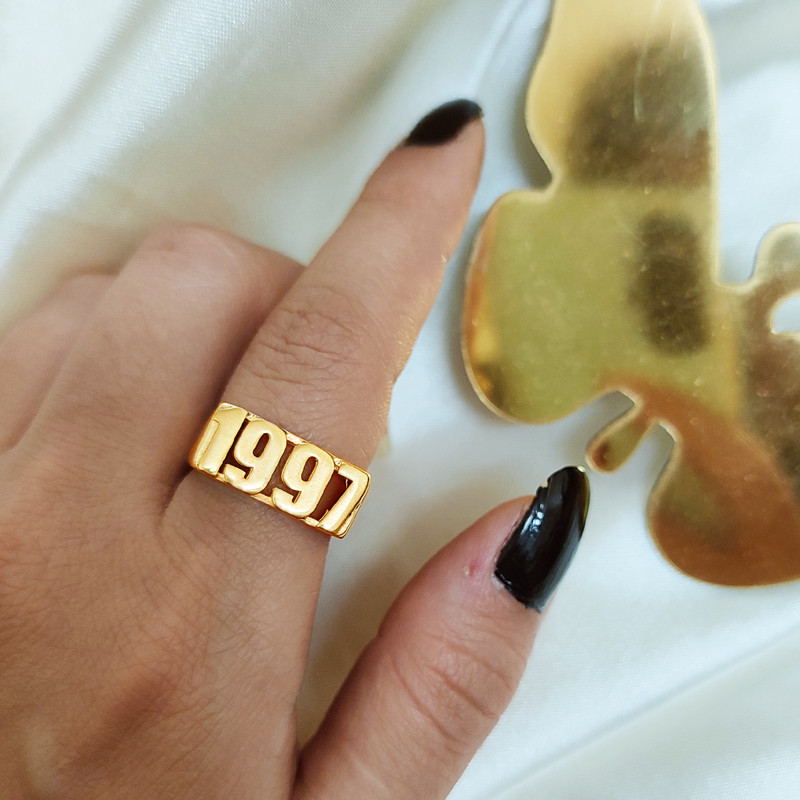 انگشتر زنانه مدل سال میلادی 1997 کد DA028 انگشتر زنانه مدل سال میلادی 1997 کد DA028