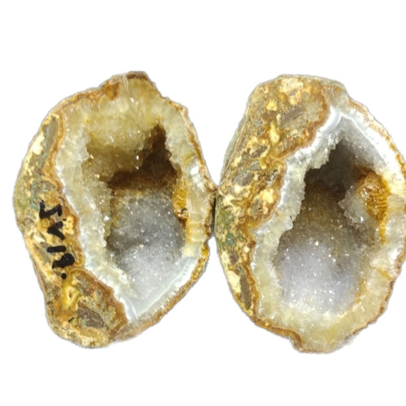 سنگ راف عقیق مدل شجر کریستال کوارتز مجموعه 2 عددی سنگ راف عقیق مدل شجر کریستال کوارتز مجموعه 2 عددی