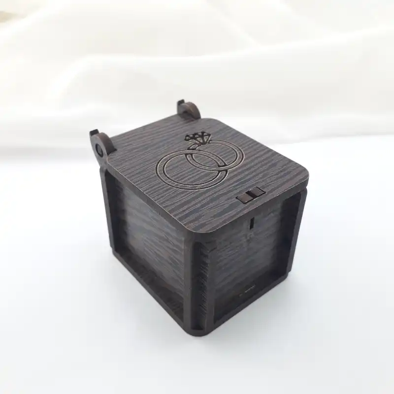 انگشتر نقره زنانه مدل ماریا