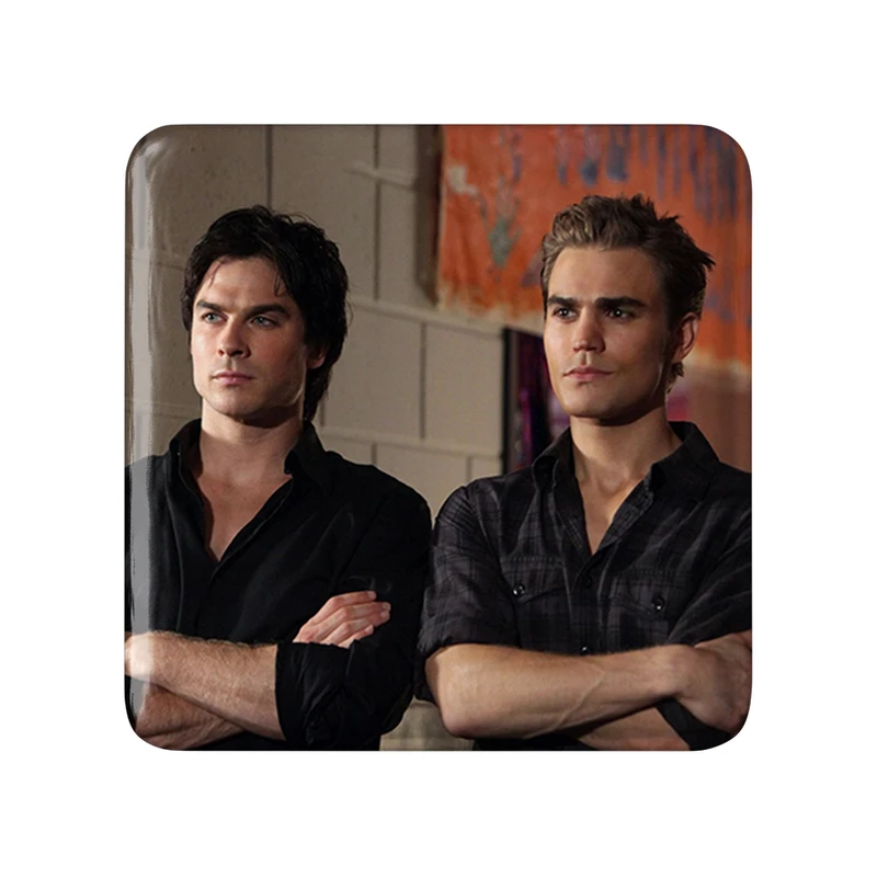 مگنت خندالو طرح خاطرات یک خون آشام The Vampire Diaries  مدل مربعی کد 20241