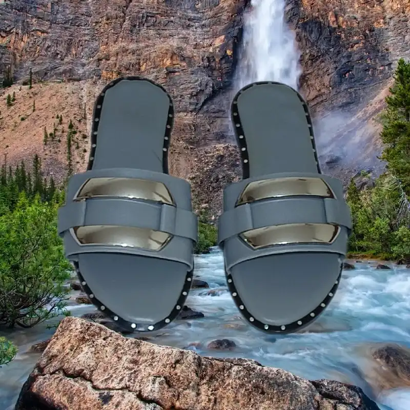 صندل زنانه مدل ورنی رنگ طوسی