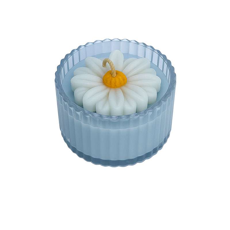 شمع دست ساز معطر مدل بابونه با رایحه دریا زمان اتمام 5 ساعت