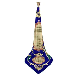 روسری زنانه مدل نخ ابریشم چارخونه قواره بزرگ