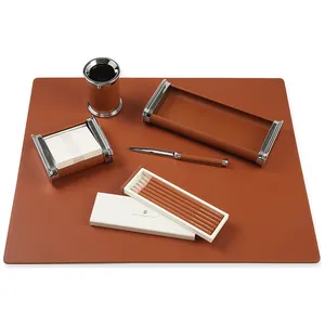 ست رومیزی چرم طبیعی گراف فون فابر کاستل مدل Ipsom Grained Leather کد 11857
