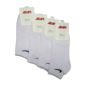 جوراب زنانه آکام کد 751 مجموعه 4 عددی