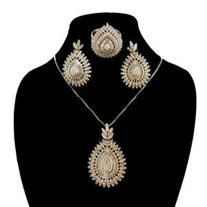 نیم ست نقره زنانه کد FS110