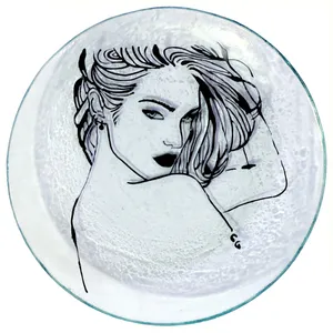 بشقاب شیشه ای پرسناژ طرح دختر کد GD 20