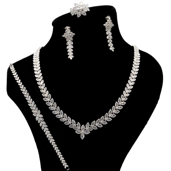 ست نقره زنانه بهارگالری مدل Flower Jewel کد S1 ست نقره زنانه بهارگالری مدل Flower Jewel کد S1