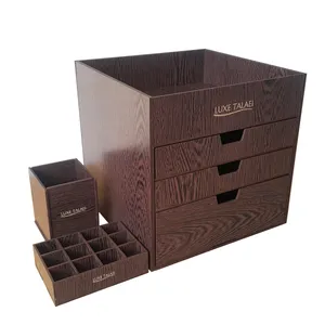 استند آرایشی لوکس طلائی مدل 0013 به همراه جای برس آرایشی و رژ لب
