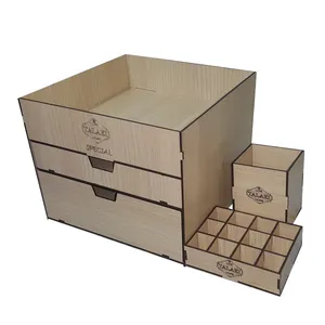 استند آرایشی لوکس طلائی مدل MB0012 به همراه جای برس و رژ لب