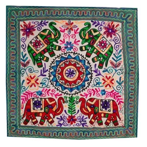 رومیزی سوزن دوزی کد 203