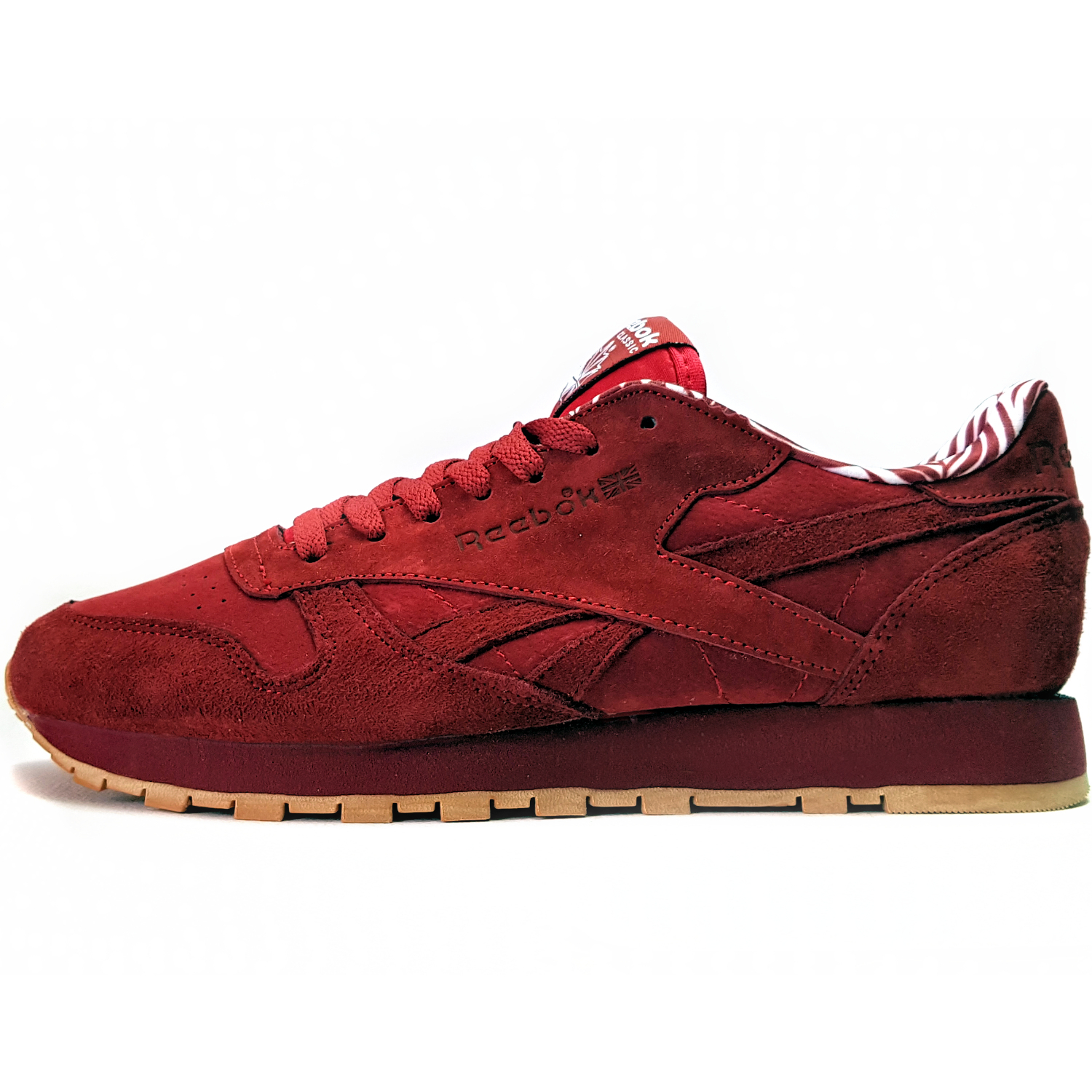 کفش مخصوص پیاده روی مردانه مدل Classic Leather Red Suede کفش مخصوص پیاده روی مردانه مدل Classic Leather Red Suede