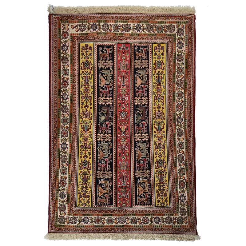 گلیم دستبافت یک و نیم متری طرح عمودی سیرجان