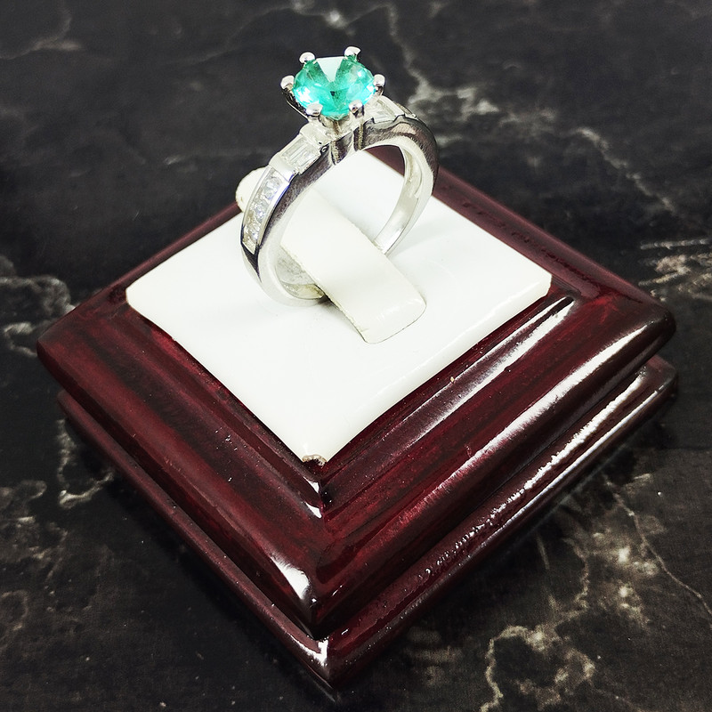 انگشتر نقره زنانه سلین کالا مدل توپاز کد D-7 انگشتر نقره زنانه سلین کالا مدل توپاز کد D-7