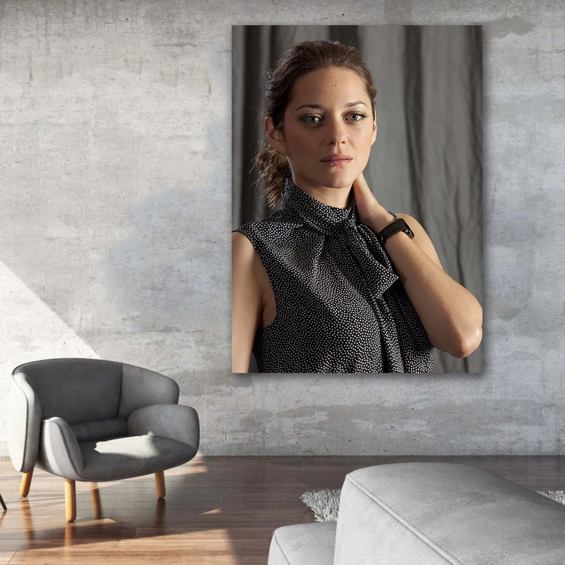 تابلو شاسی طرح Marion Cotillard مدل Artist 0324