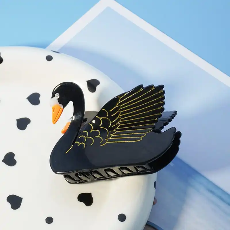 کلیپس مو زنانه مدل قو کریستالی کد G_Lnd_1438