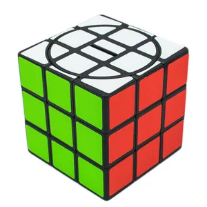 قلک طرح مکعب روبیک