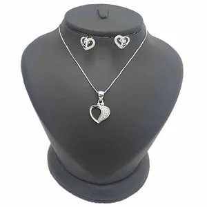 نیم ست نقره زنانه ترمه 1 طرح قلب کد AR40