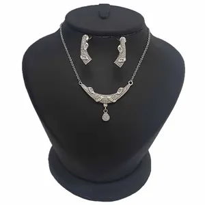 نیم ست نقره زنانه ترمه 1 کد AR77