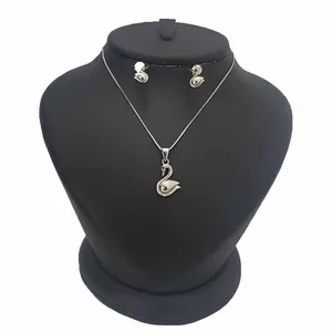 نیم ست نقره زنانه ترمه 1 طرح قو کد AR78