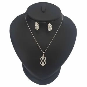 نیم ست نقره زنانه ترمه 1 طرح گره کد AR87