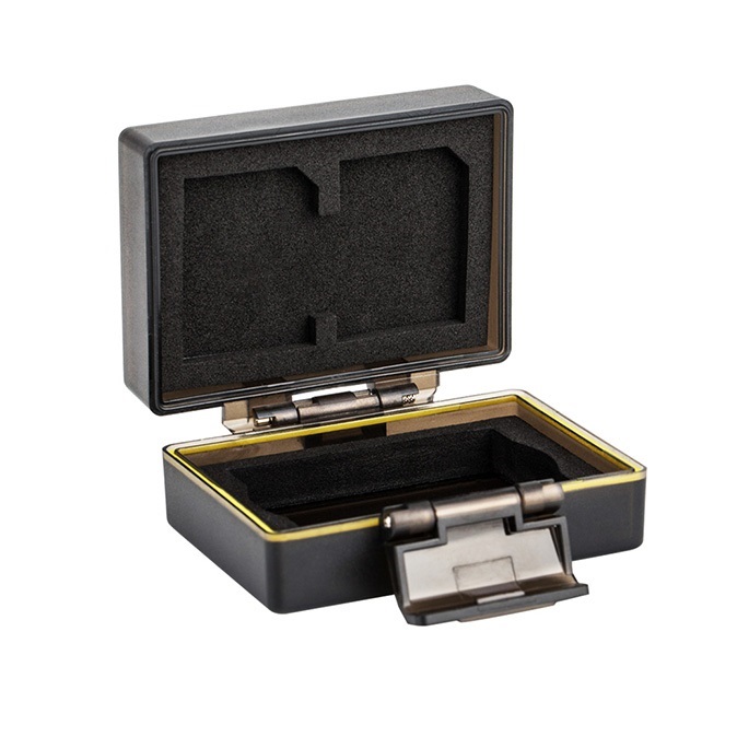 کیف محافظ باتری و کارت حافظه جی جی سی مدل BC-LPE17 مناسب برای دوربین Canon LP-E17