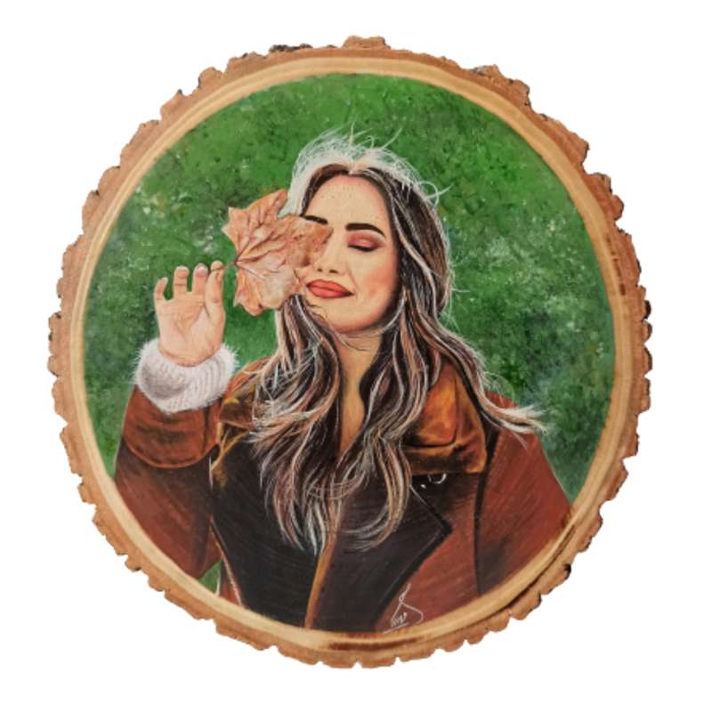 دیوار کوب چوبی مدل دختر پاییز