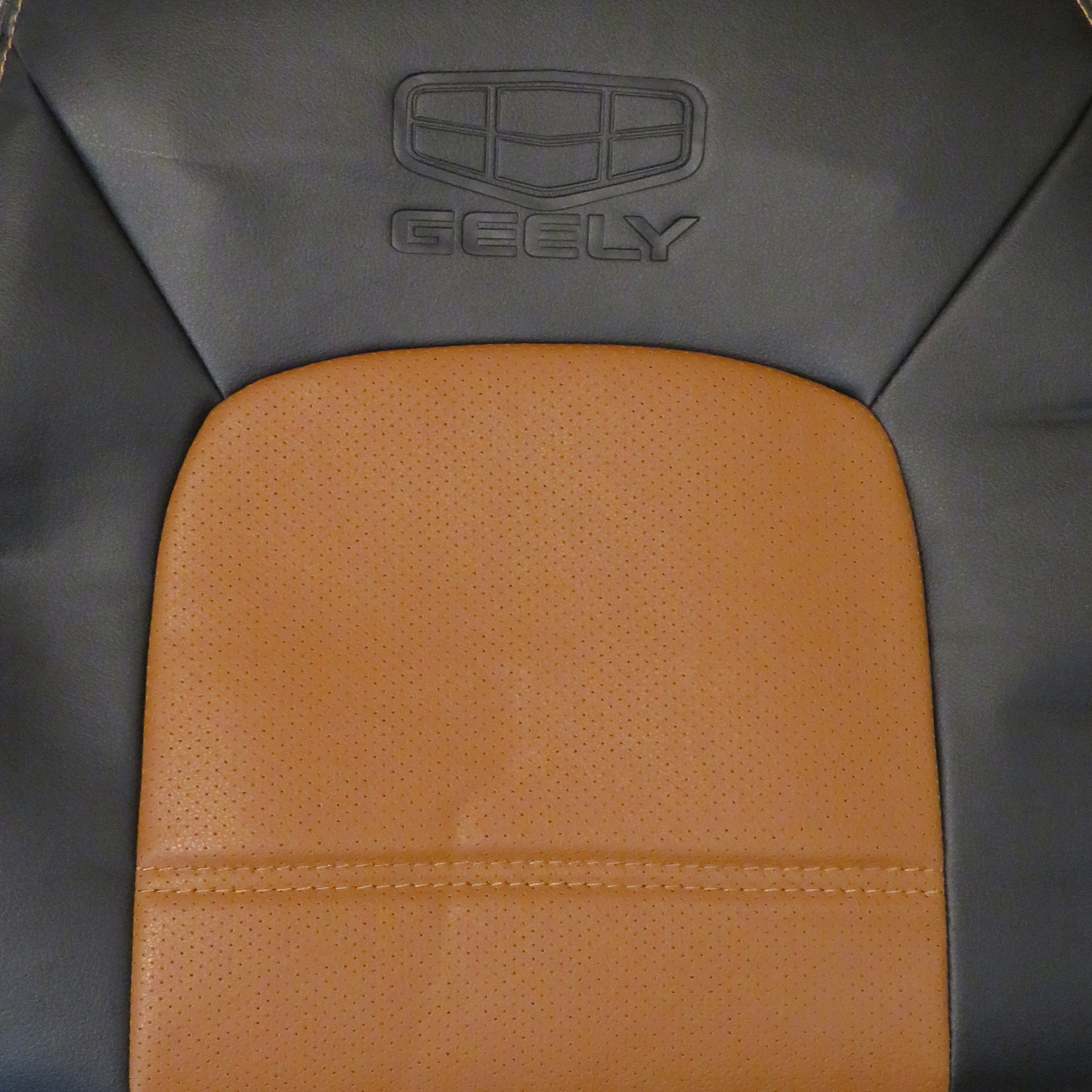 روکش صندلی خودرو مدل GE02 مناسب برای جیلی GC6