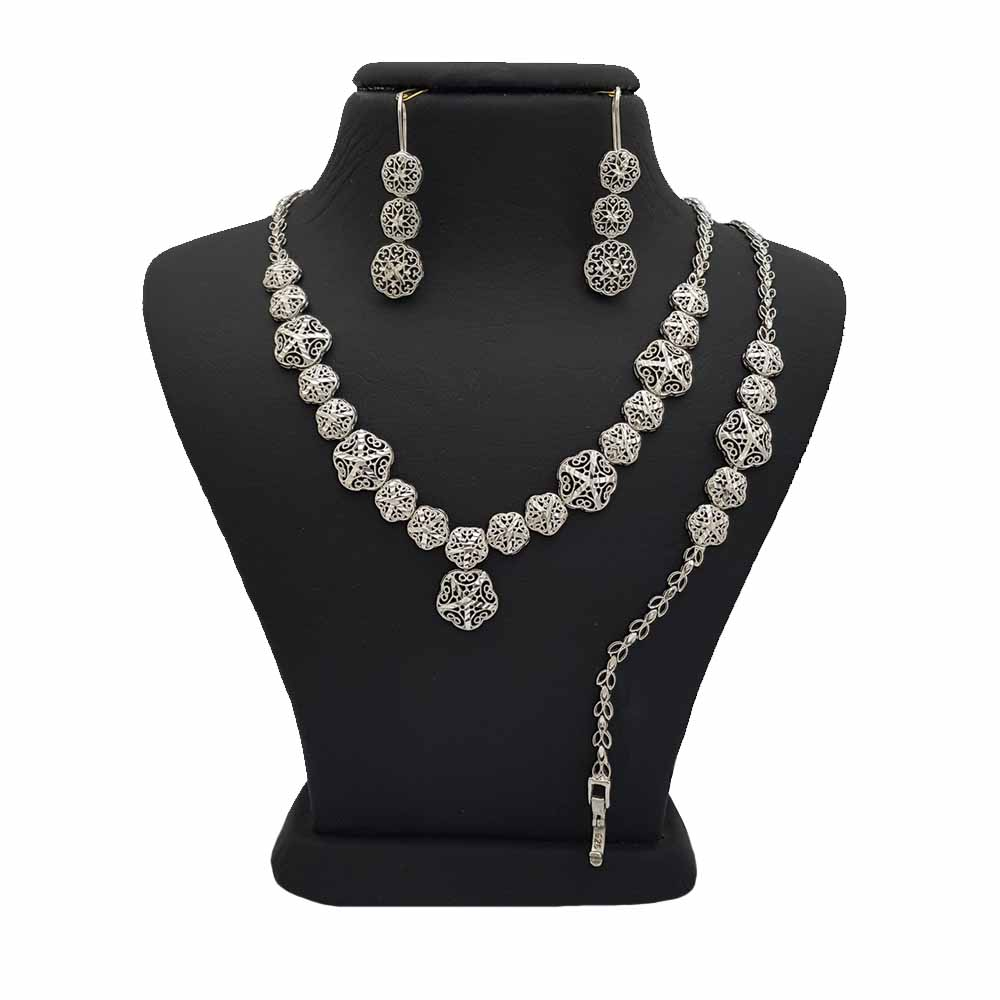 نیم ست نقره زنانه ترمه 1 طرح گل کد SE 1025