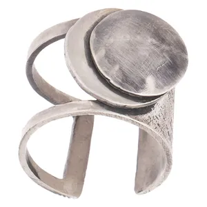 انگشتر نقره زنانه طرح سایه روشن کد ZB-R2