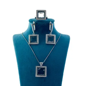 نیم ست نقره زنانه طرح مربع مدل جواهر نشان کد NE103