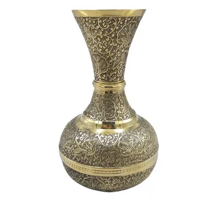 گلدان قلمزنی برنزی طرح لب طاووس کد Ia-548
