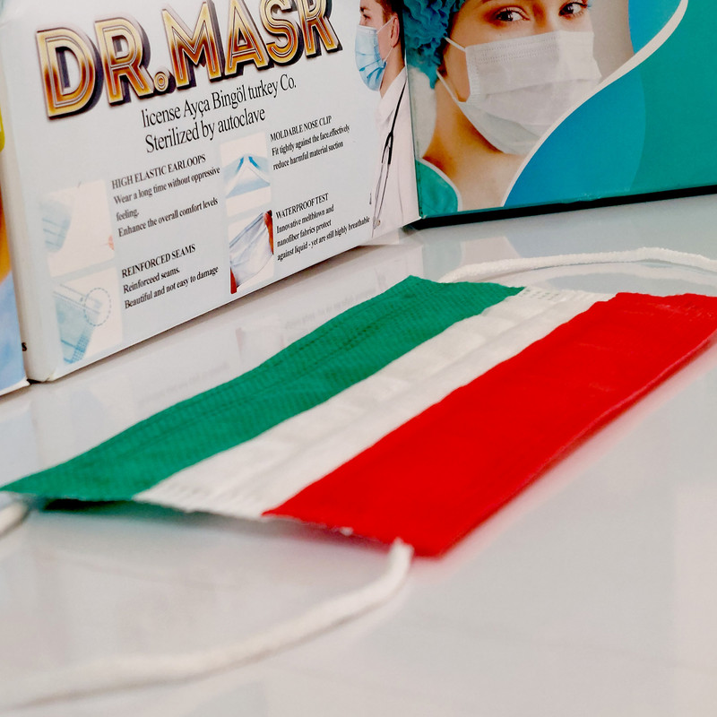 ماسک تنفسی دکتر ماسک مدل پرچم بسته 50 عددی