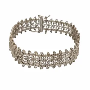 دستبند نقره زنانه ترمه 1 طرح سه پر کد DB 5029