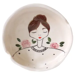 زیرسیگاری طرح دختر بهار کد R02