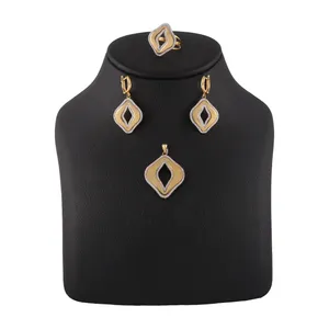 نیم ست طلا 18 عیار زنانه گوی گالری کد G421