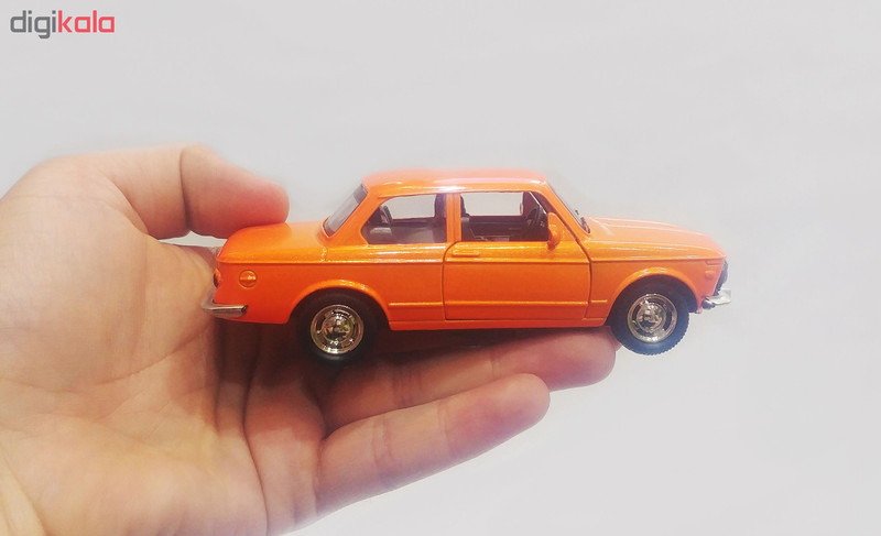 ماشین بازی مدل BMW 2002