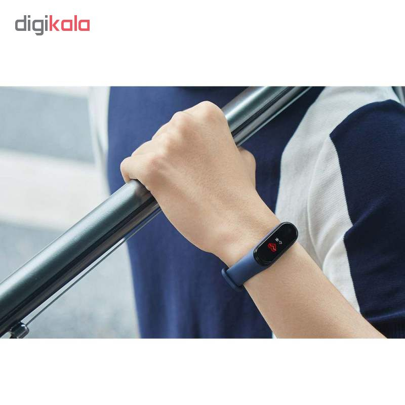 مچ بند هوشمند شیائومی مدل Mi Band 4 Global به همراه محافظ صفحه نمایش 