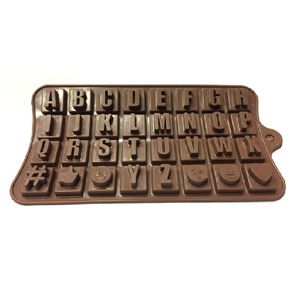 نقد و بررسی قالب شکلات طرح حروف انکلیسی توسط خریداران