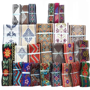 پارچه سوزن دوزی کد AB12 مجموعه 28 عددی