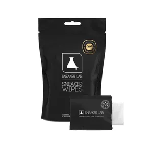 دستمال تمیز کننده کفش اسنیکرلب مدل SW-SNEAKER WIPES بسته 12 عددی